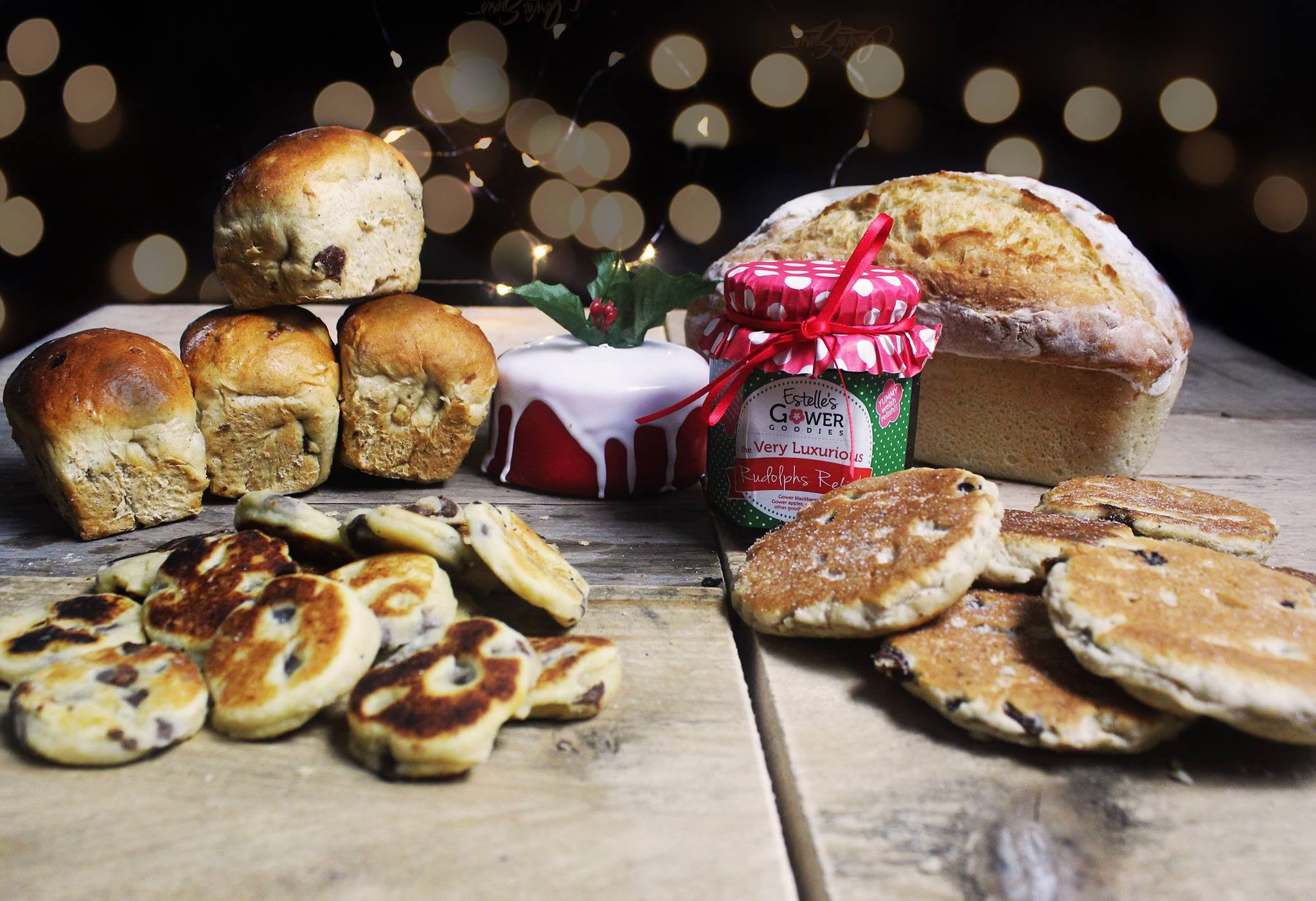 Enjoy a Welsh taste this year with our Christmas food hamper